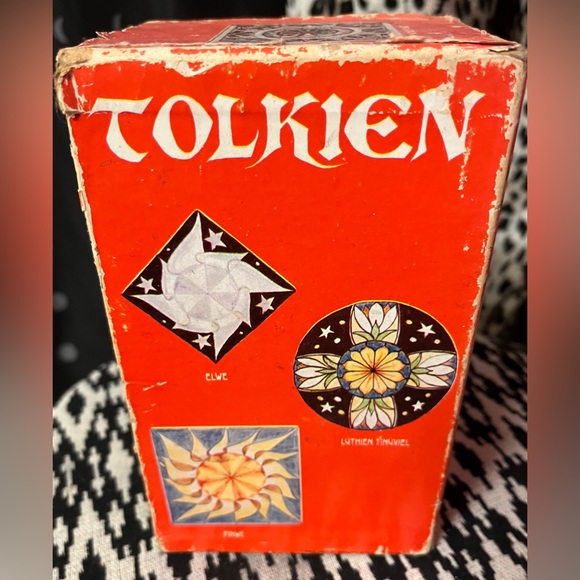 𝙏𝙤𝙡𝙠𝙞𝙚𝙣 | Other | Jrr Tolkien Red Box Set Lord Of The Rings Trilogy ...